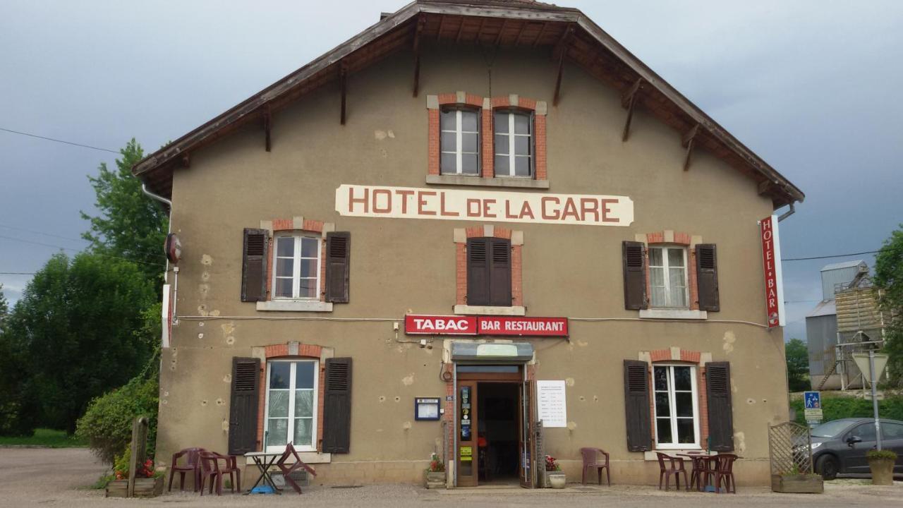 Hotel De La Gare Verchamp Екстер'єр фото